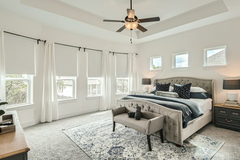 New and Chic Luxury Home | Pool Table | Home Theater - Lago Vista, Texas