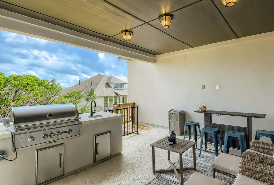 New and Chic Luxury Home | Pool Table | Home Theater - Lago Vista, Texas