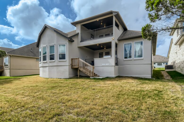 New and Chic Luxury Home | Pool Table | Home Theater - Lago Vista, Texas