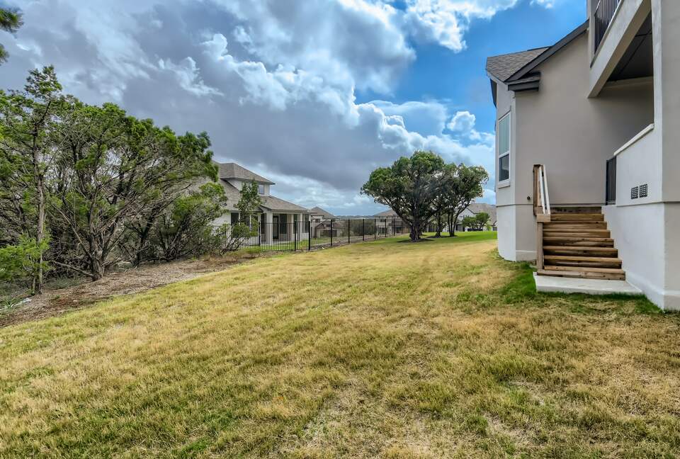 New and Chic Luxury Home | Pool Table | Home Theater - Lago Vista, Texas