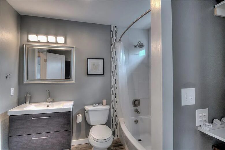 Modern Mountain Townhome Blocks from Main Street - Frisco, Colorado