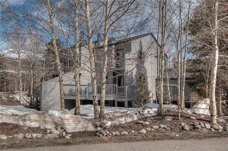 Modern Mountain Townhome Blocks from Main Street - Frisco, Colorado