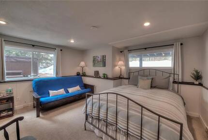 Modern Mountain Townhome Blocks from Main Street - Frisco, Colorado