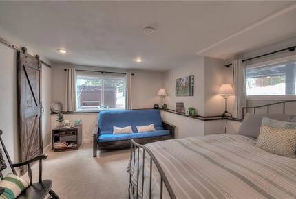 Modern Mountain Townhome Blocks from Main Street - Frisco, Colorado