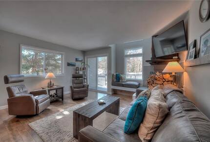 Modern Mountain Townhome Blocks from Main Street - Frisco, Colorado