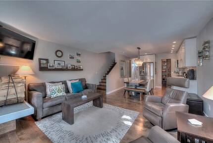 Modern Mountain Townhome Blocks from Main Street - Frisco, Colorado