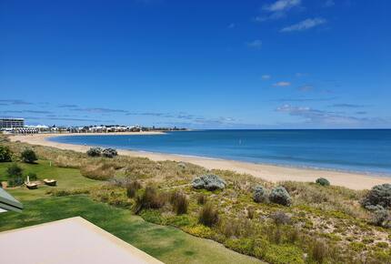 Beach Front House - Mandurah, Australia
