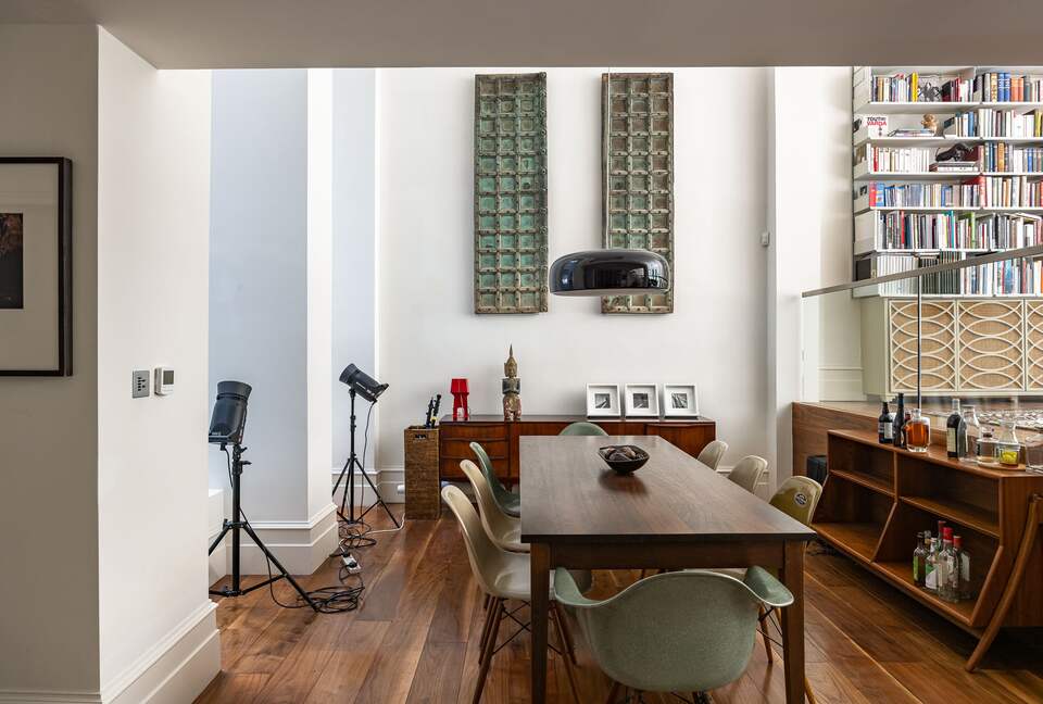 Airlie Gardens (R) - London, United Kingdom