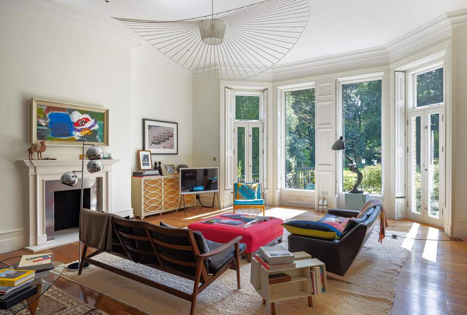 Airlie Gardens (R) - London, United Kingdom