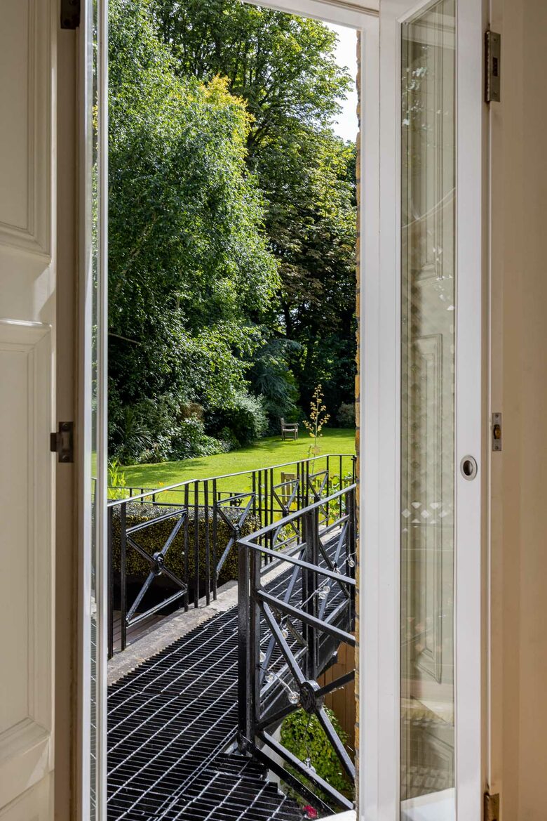 Airlie Gardens (R) - London, United Kingdom