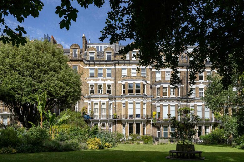 Airlie Gardens (R) - London, United Kingdom