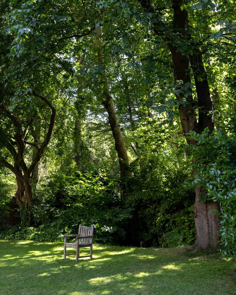 Airlie Gardens (R) - London, United Kingdom