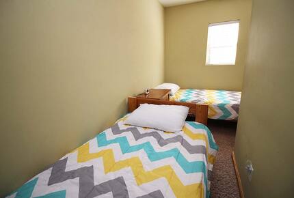 Norris Lake Waterfront Cabin - Sleeps 25 - La Follette, Tennessee