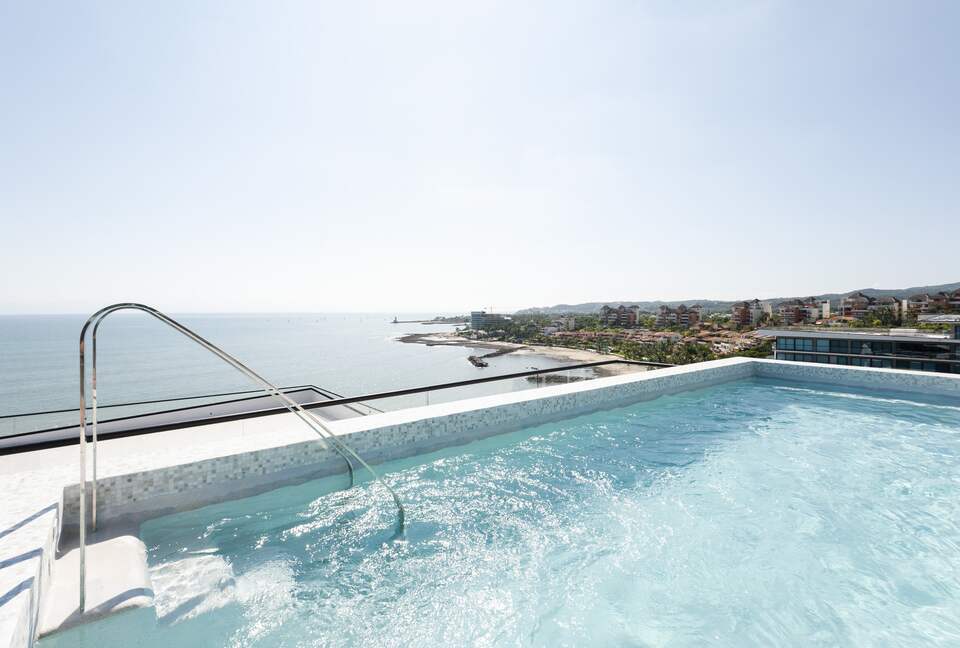 Penthouse by the beach with private pool - Bucerías, Mexico