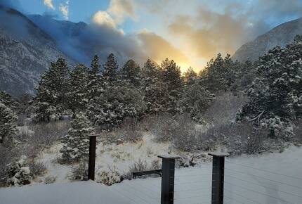 Cozy Mountain Chalet at Chalk Creek Canyon - Nathrop, Colorado