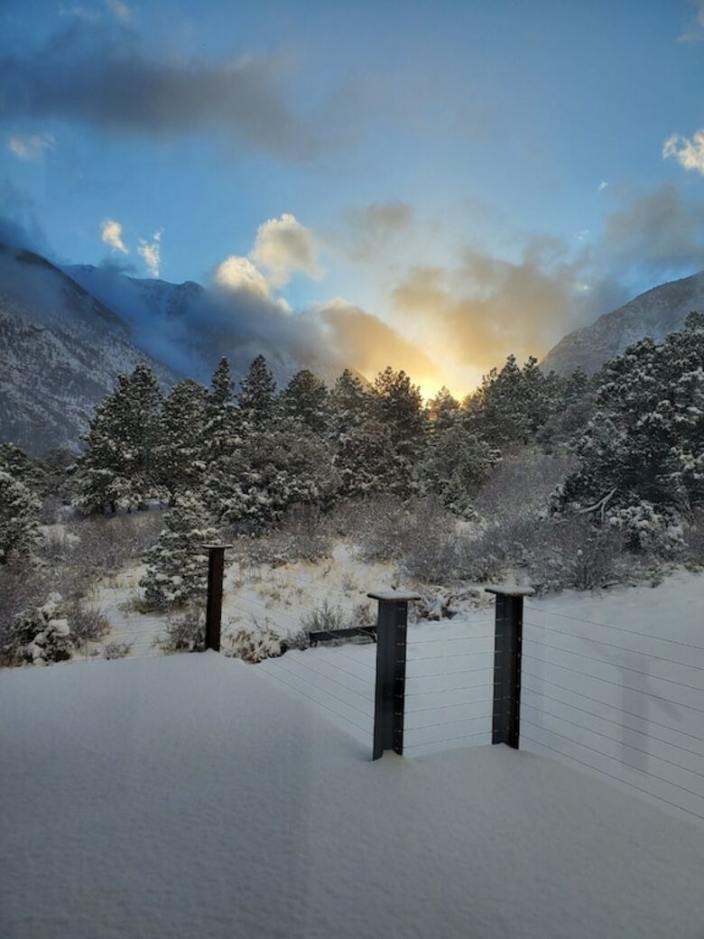 Cozy Mountain Chalet at Chalk Creek Canyon - Nathrop, Colorado
