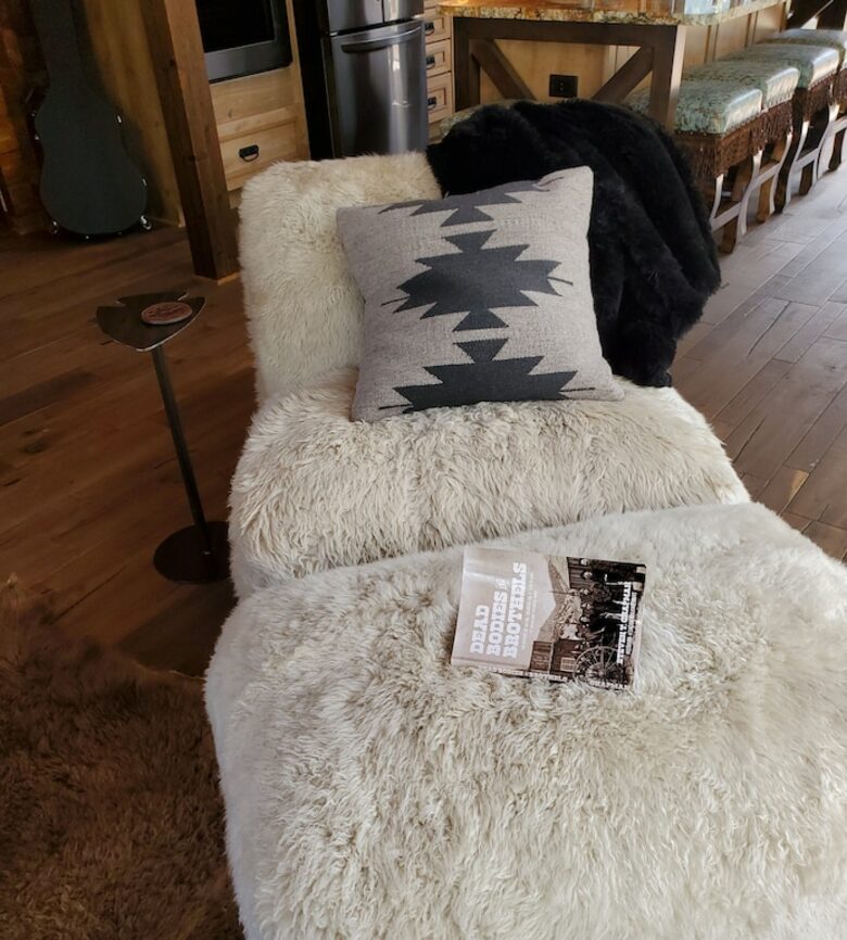 Cozy Mountain Chalet at Chalk Creek Canyon - Nathrop, Colorado