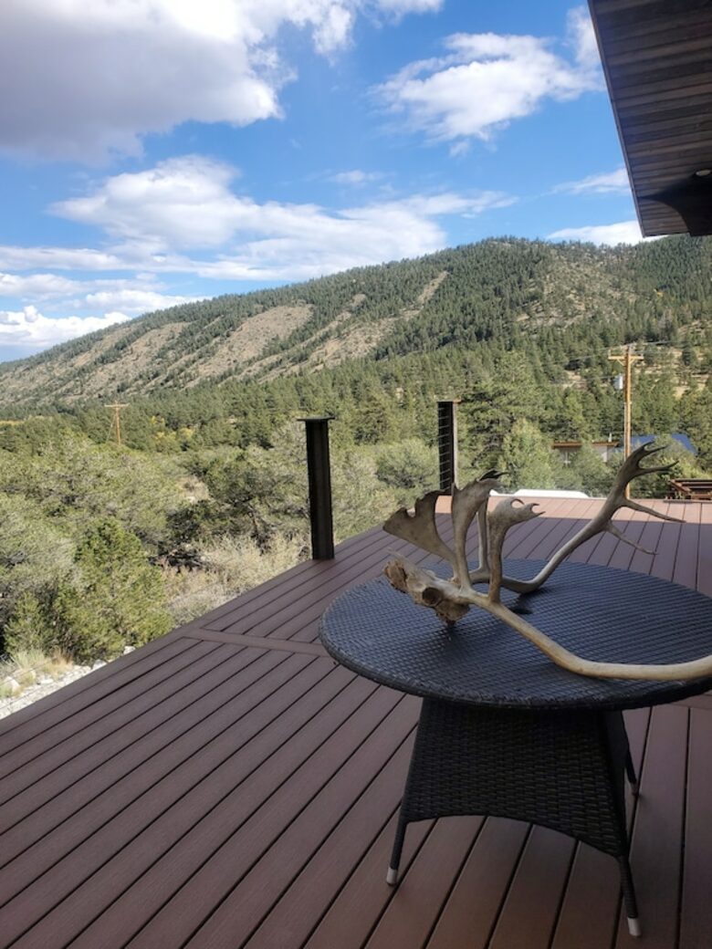 Cozy Mountain Chalet at Chalk Creek Canyon - Nathrop, Colorado