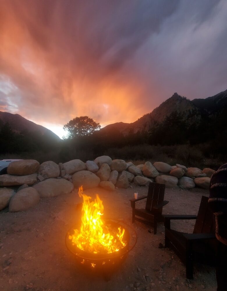 Cozy Mountain Chalet at Chalk Creek Canyon - Nathrop, Colorado