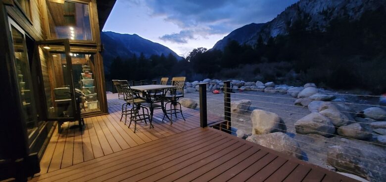 Cozy Mountain Chalet at Chalk Creek Canyon - Nathrop, Colorado
