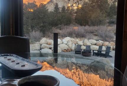 Cozy Mountain Chalet at Chalk Creek Canyon - Nathrop, Colorado