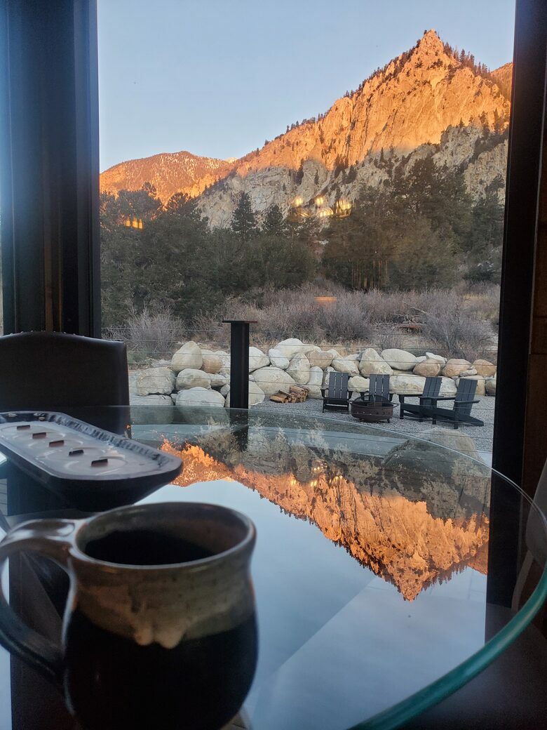 Cozy Mountain Chalet at Chalk Creek Canyon - Nathrop, Colorado