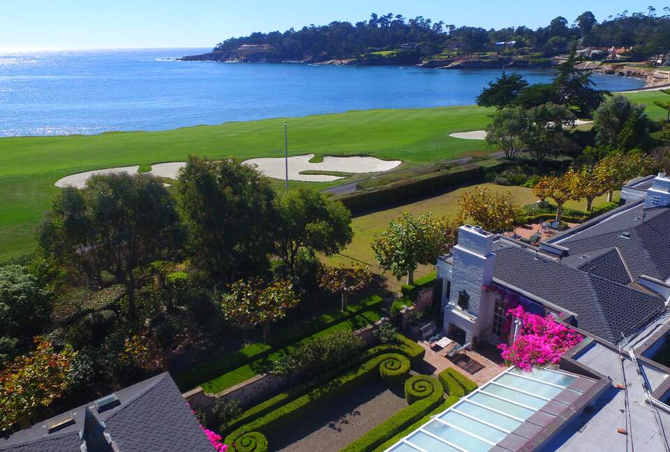Stunning Pebble Beach Golf Course and Oceanfront Estate - Pebble Beach, California