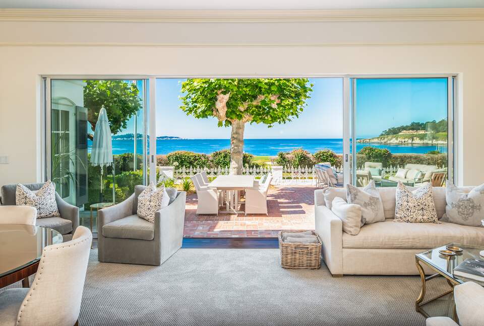 Stunning Pebble Beach Golf Course and Oceanfront Estate - Pebble Beach, California