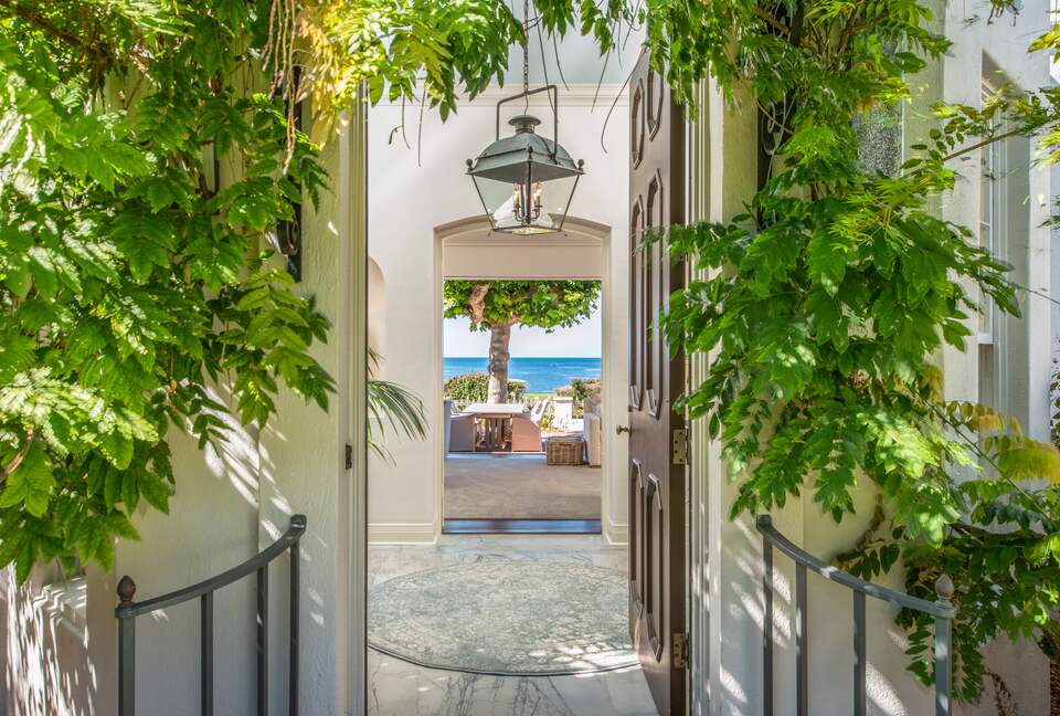 Stunning Pebble Beach Golf Course and Oceanfront Estate - Pebble Beach, California