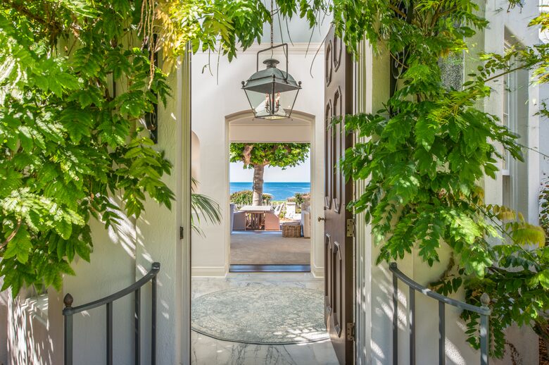 Stunning Pebble Beach Golf Course and Oceanfront Estate - Pebble Beach, California