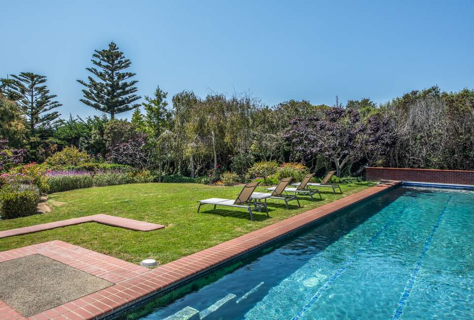 Stunning Pebble Beach Golf Course and Oceanfront Estate - Pebble Beach, California