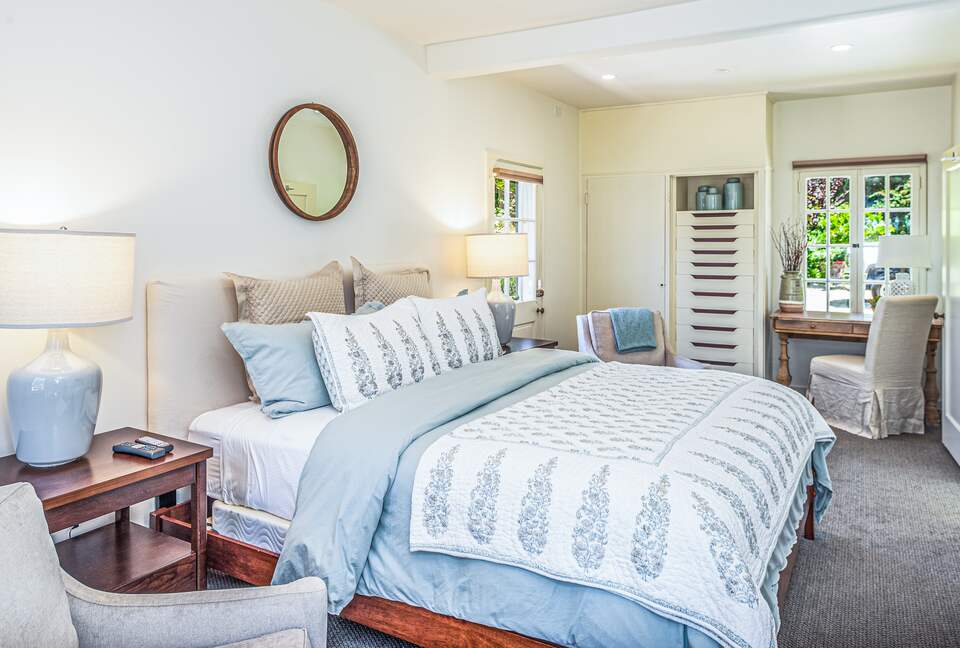 Stunning Pebble Beach Golf Course and Oceanfront Estate - Pebble Beach, California