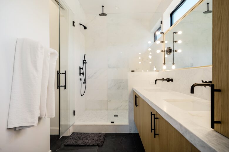 GoldCoast modern Home near Palisades Tahoe - Olympic Valley, California