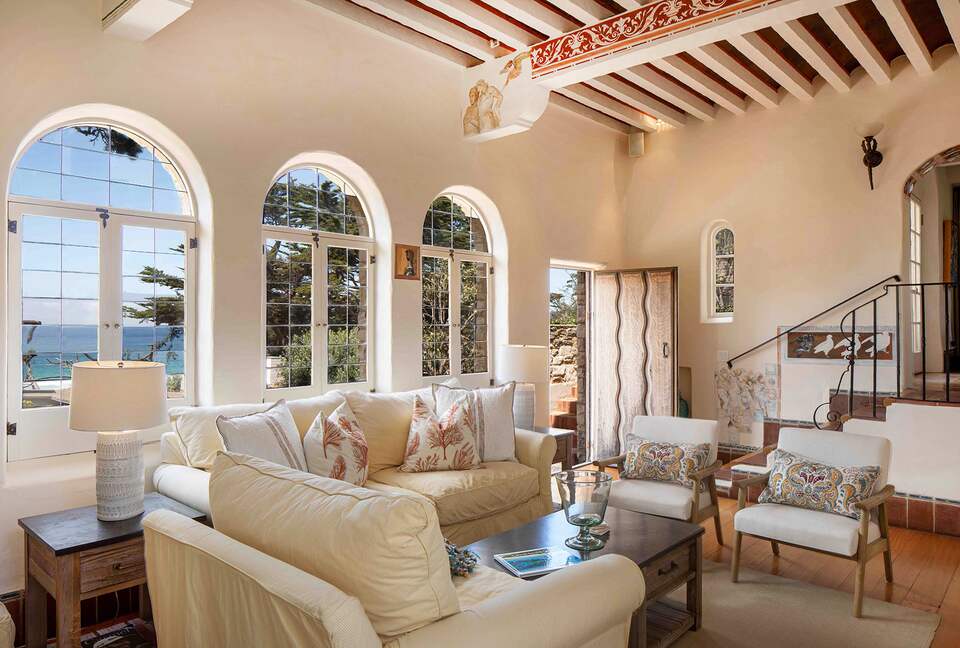 Seastone Villa By The Sea - Carmel By the Sea, United States