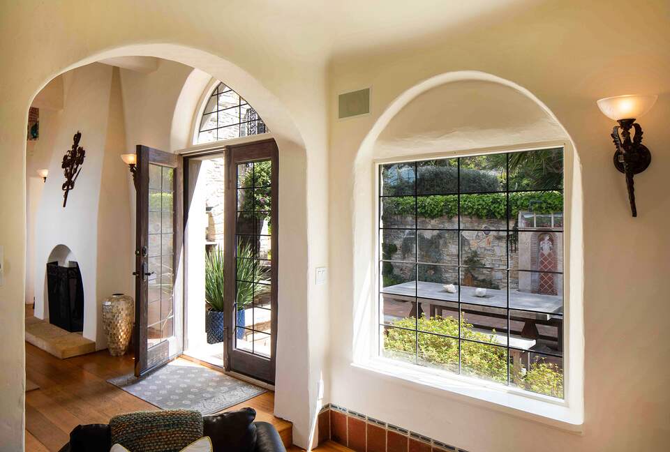 Seastone Villa By The Sea - Carmel By the Sea, United States