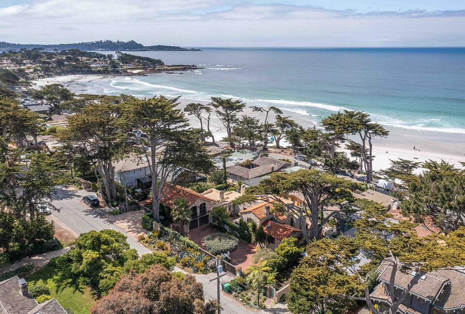 Seastone Villa By The Sea - Carmel By the Sea, United States