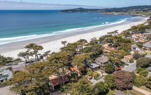 Seastone Villa By The Sea