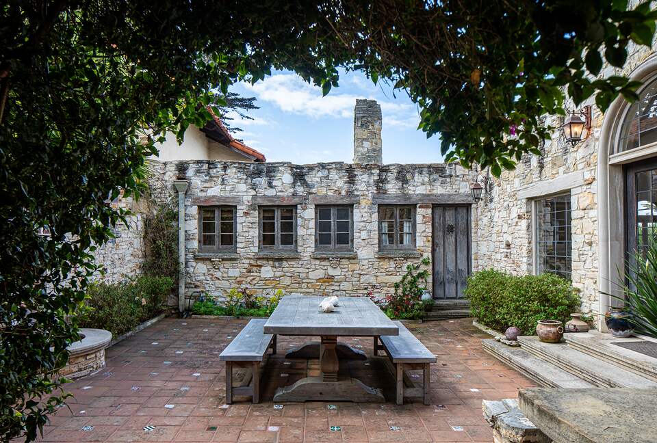 Seastone Villa By The Sea - Carmel By the Sea, United States