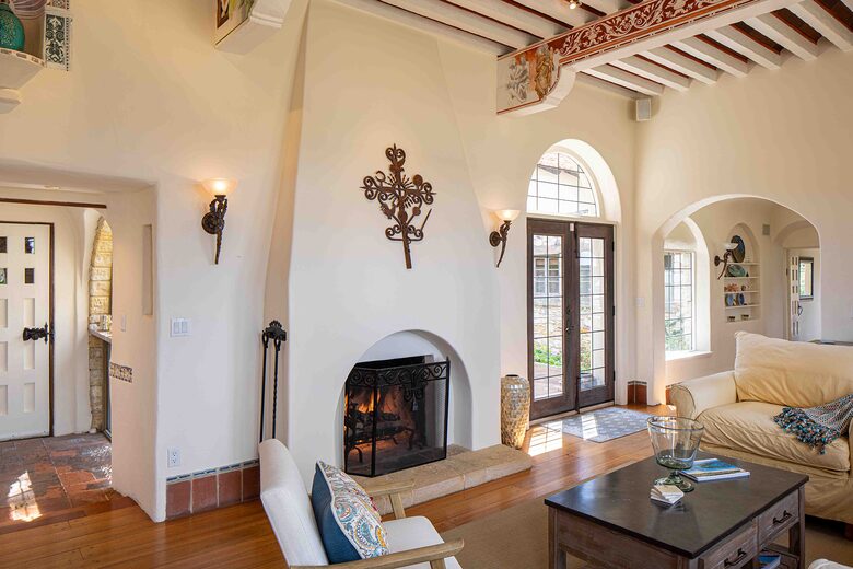 Seastone Villa By The Sea - Carmel By the Sea, United States