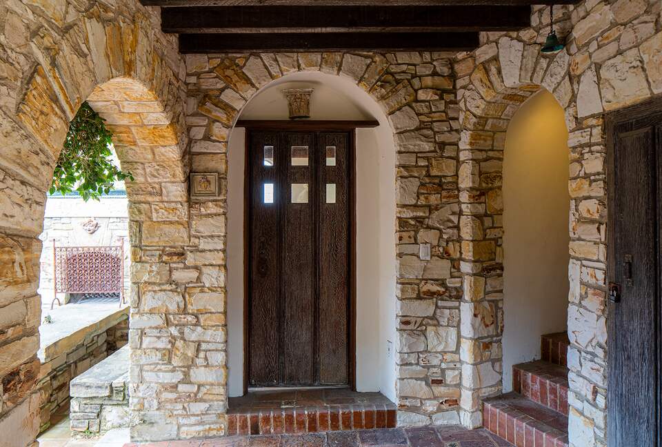 Seastone Villa By The Sea - Carmel By the Sea, United States