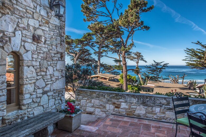 Seastone Villa By The Sea - Carmel By the Sea, United States