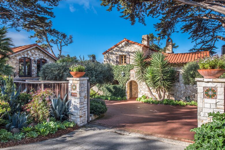 Seastone Villa By The Sea - Carmel By the Sea, United States