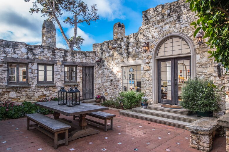 Seastone Villa By The Sea - Carmel By the Sea, United States