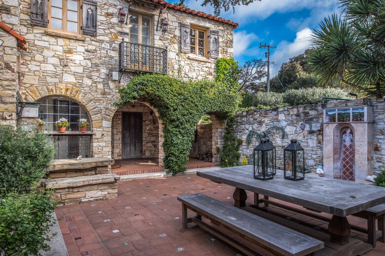 Seastone Villa By The Sea - Carmel By the Sea, United States