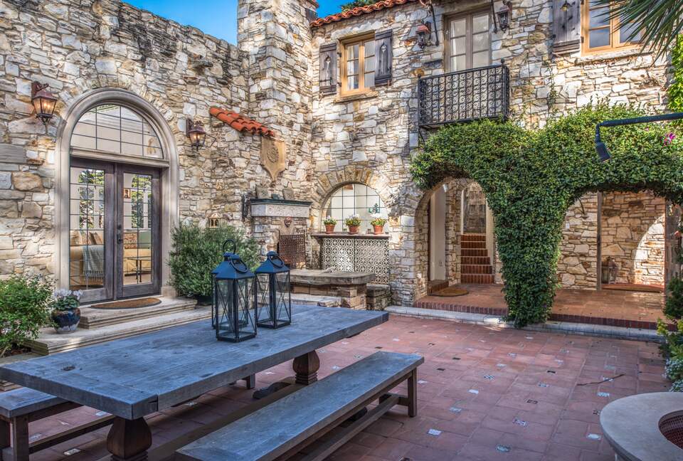 Seastone Villa By The Sea - Carmel By the Sea, United States