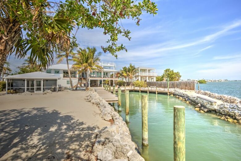 Oceanfront Luxury Lodge and Cottage - Marathon, Florida