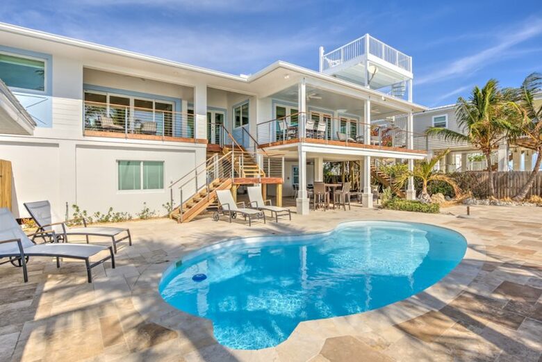 Oceanfront Luxury Lodge and Cottage - Marathon, Florida