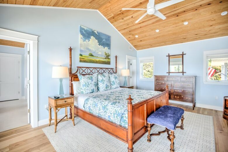 Oceanfront Luxury Lodge and Cottage - Marathon, Florida