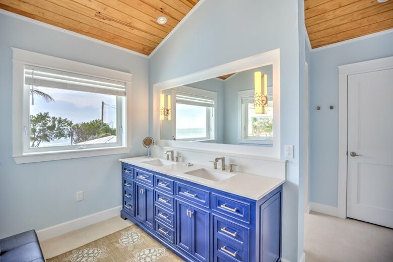 Oceanfront Luxury Lodge and Cottage - Marathon, Florida