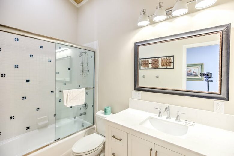 Oceanfront Luxury Lodge and Cottage - Marathon, Florida